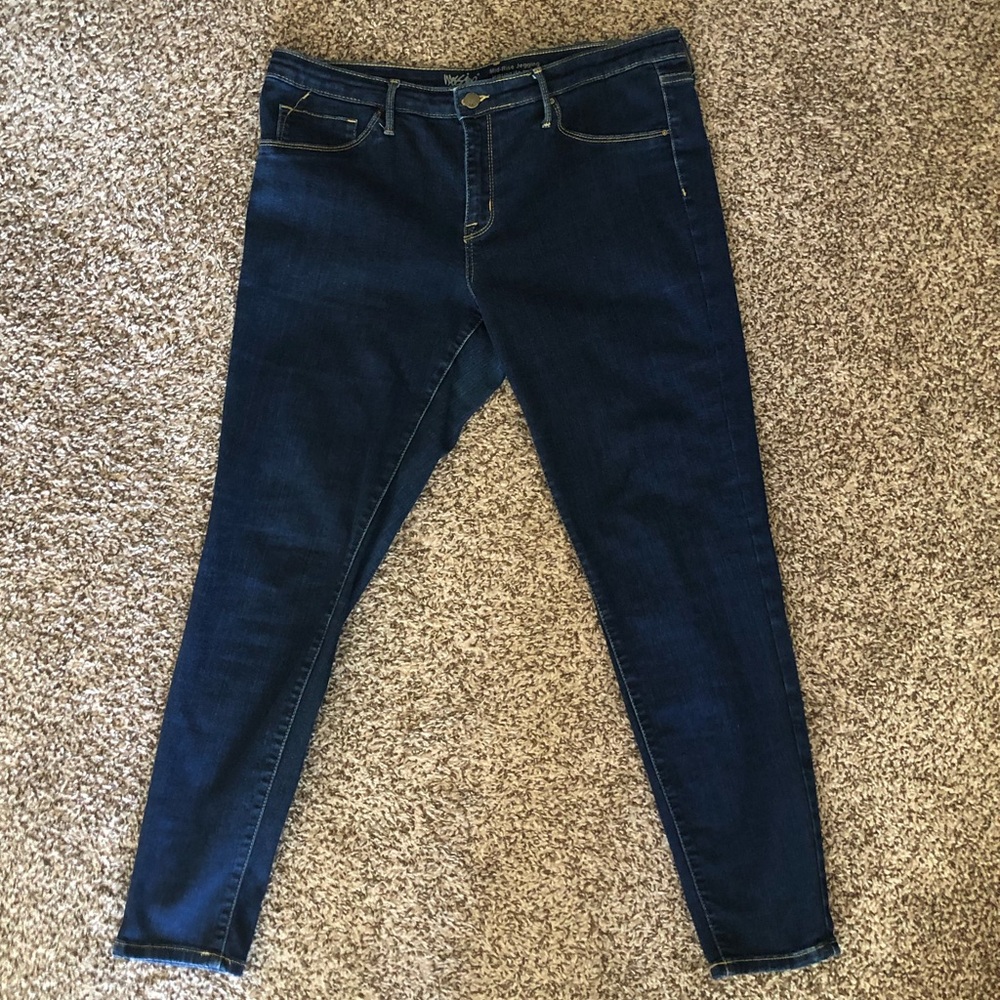 Mossimo mid-rise jegging size 16.